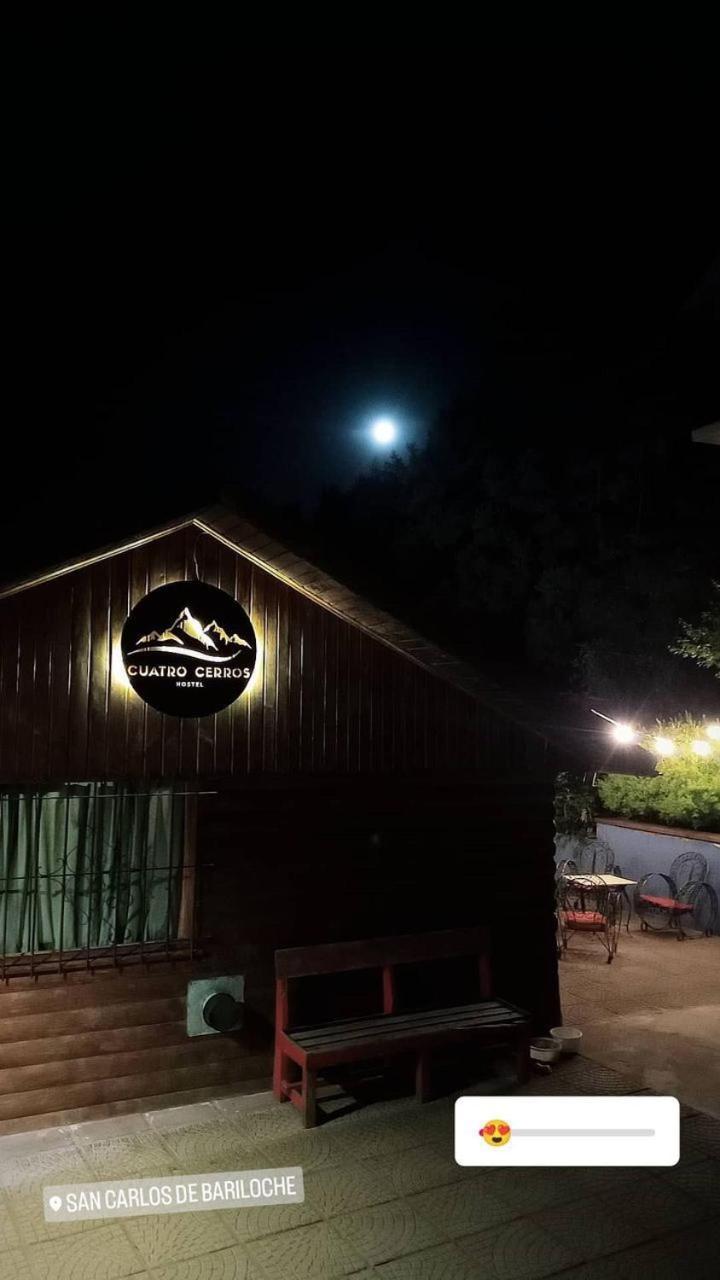 Hostal Cuatro Cerros *